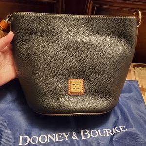Dooney & Bourke Small Thea Crossbody pebble grain shoulder bag